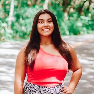 Meet your Posher, Brooke